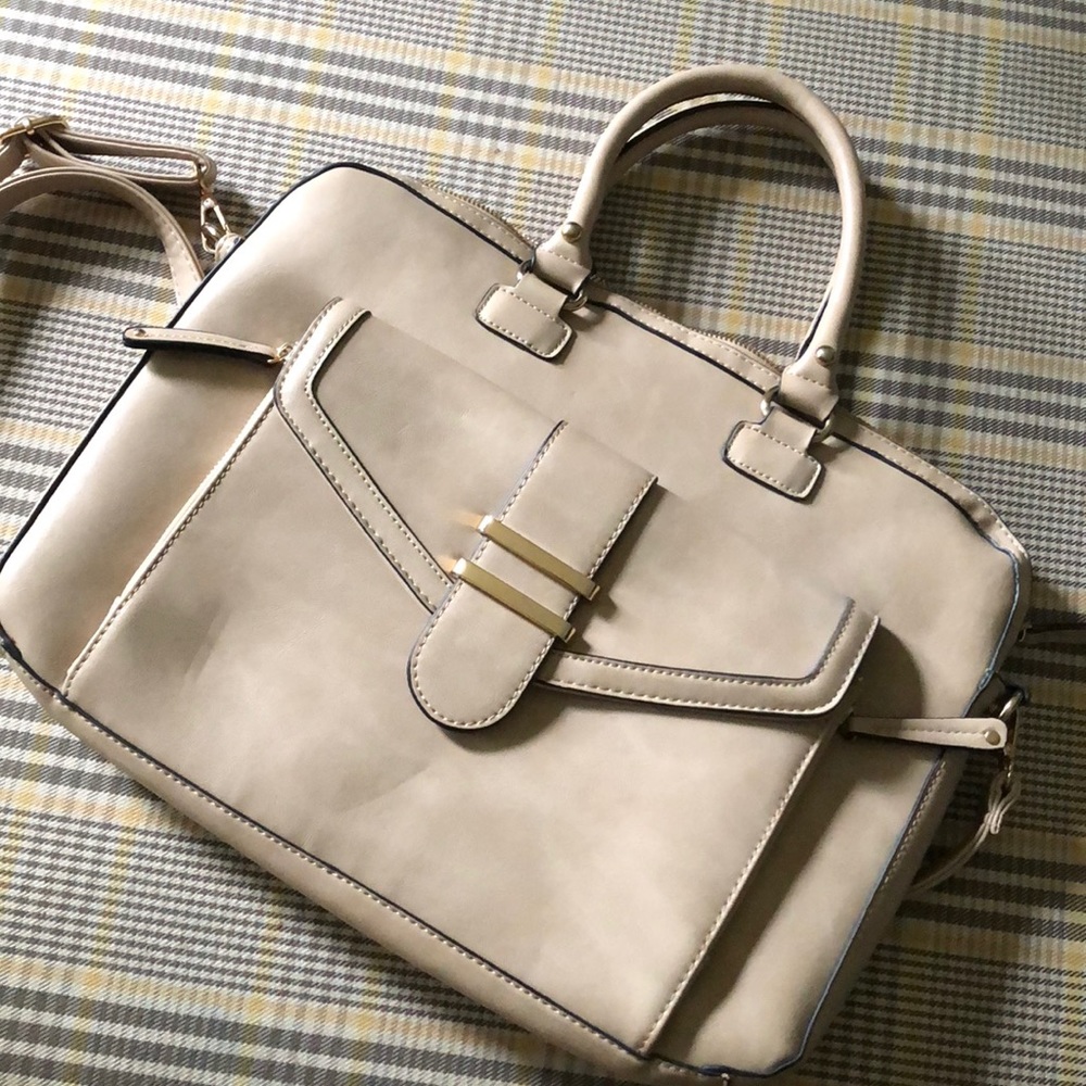 Light tan Purse